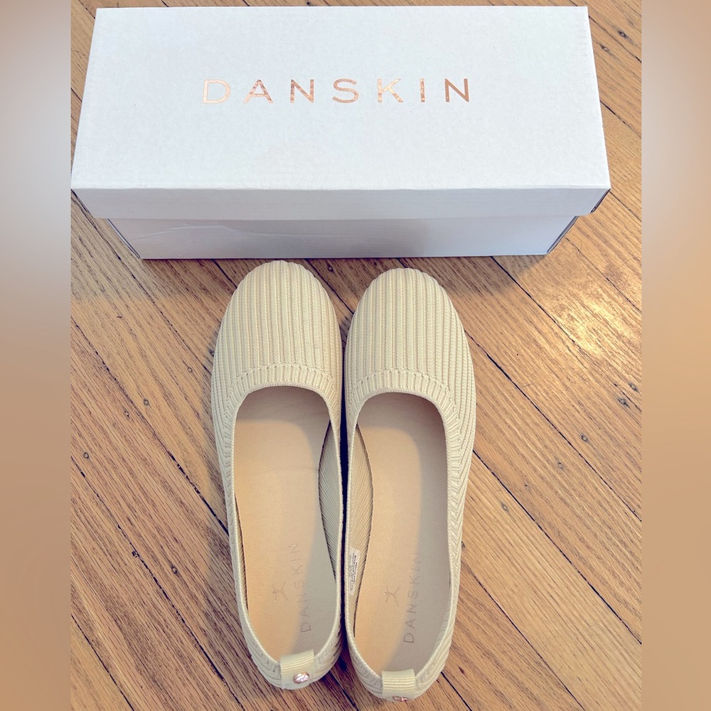 Danskin HOPE Slip On Stretch Knit Flat | Color: Natural | Size 7
